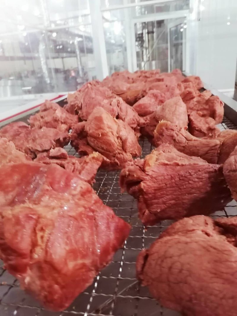 杜蒙荣辉有限公批发五香牛肉纯干货不含一滴淀粉，公司跑量款