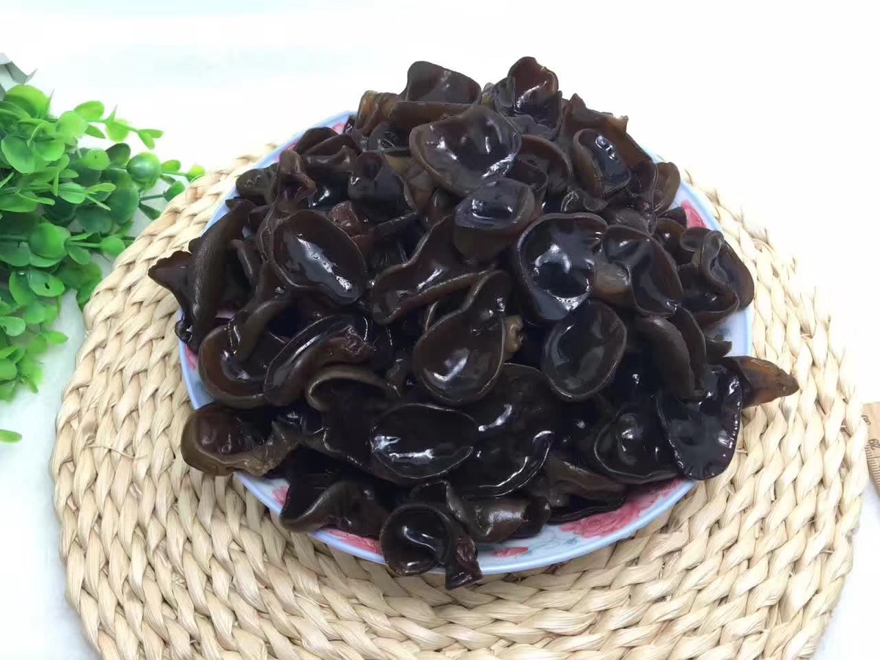 黑木耳炖排骨食材图