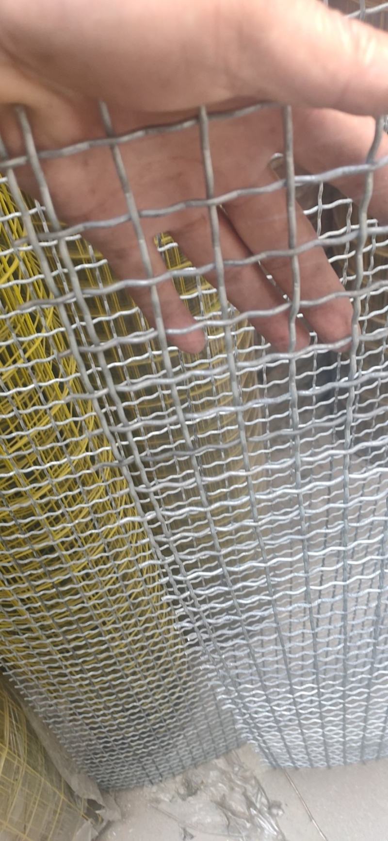 钢丝编织网压花筛网工地筛沙筛石头养猪网养殖羊床垫底漏粪猪