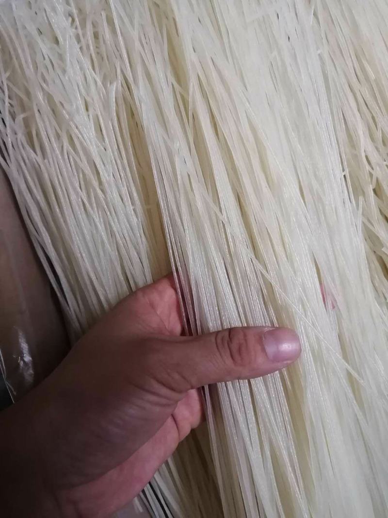 蒙自干米线，干米线，白米线，红米线