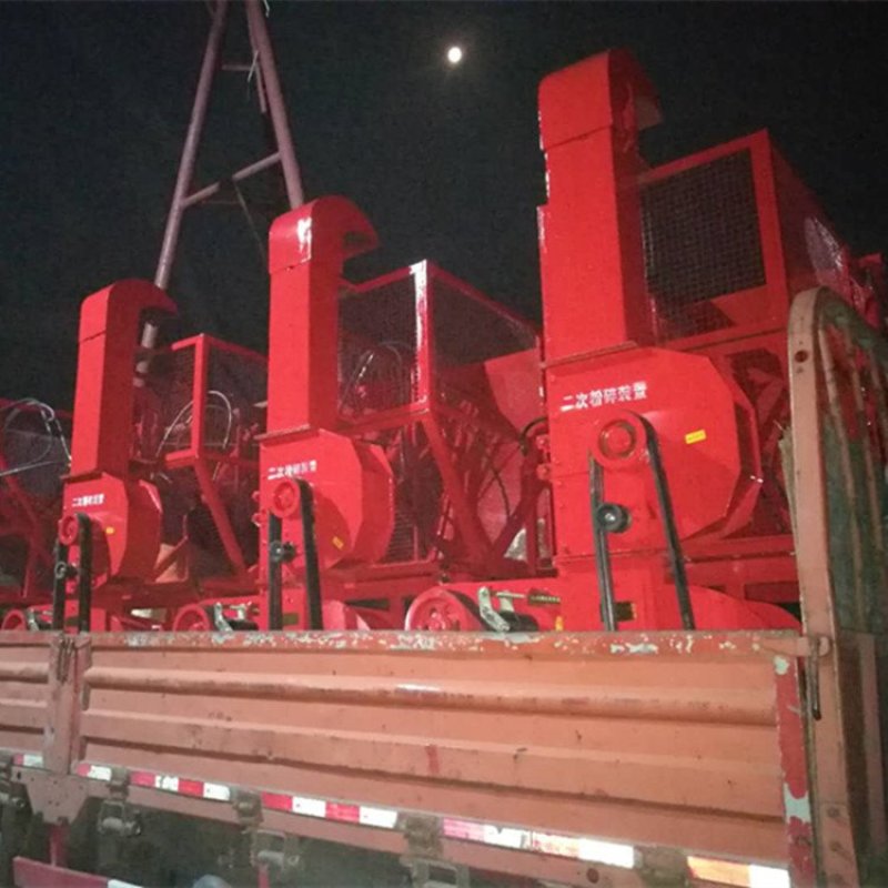 玉米秸秆青储机干湿两用秸秆回收机二次粉碎回收机