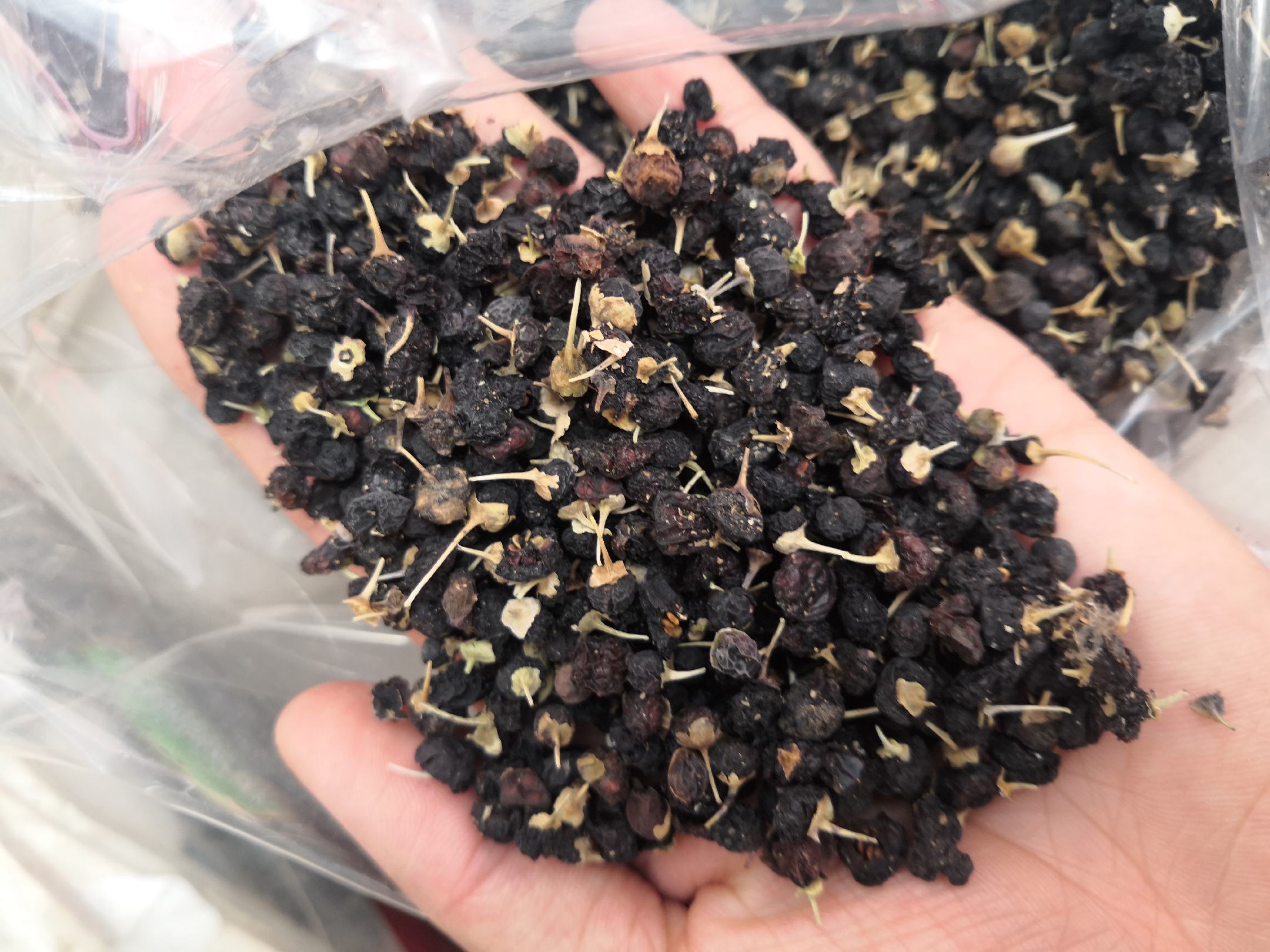 黑枸杞泡水后可以直接食用