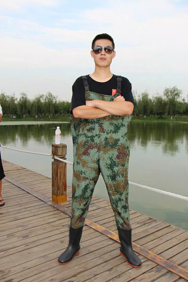 下水裤半身防水衣服雨裤带雨鞋皮叉裤抓鱼全身男连体
