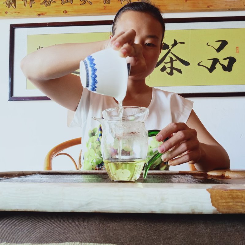 冰岛南迫老树普洱生茶，250克/饼，2020头春