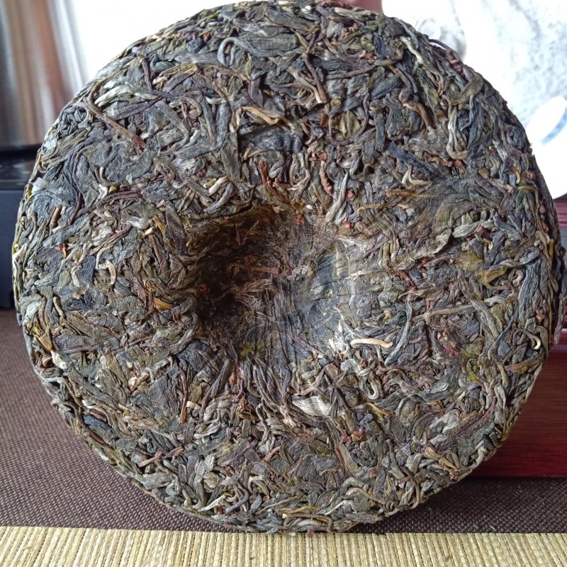冰岛南迫老树普洱生茶，250克/饼，2020头春