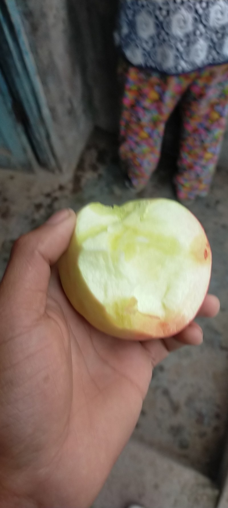 白凤桃，口味，脆，微甜