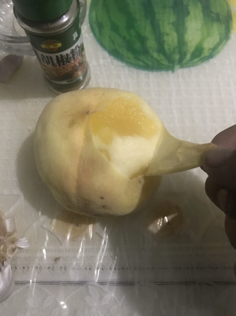 个大味美可口，能撕皮的水蜜桃
