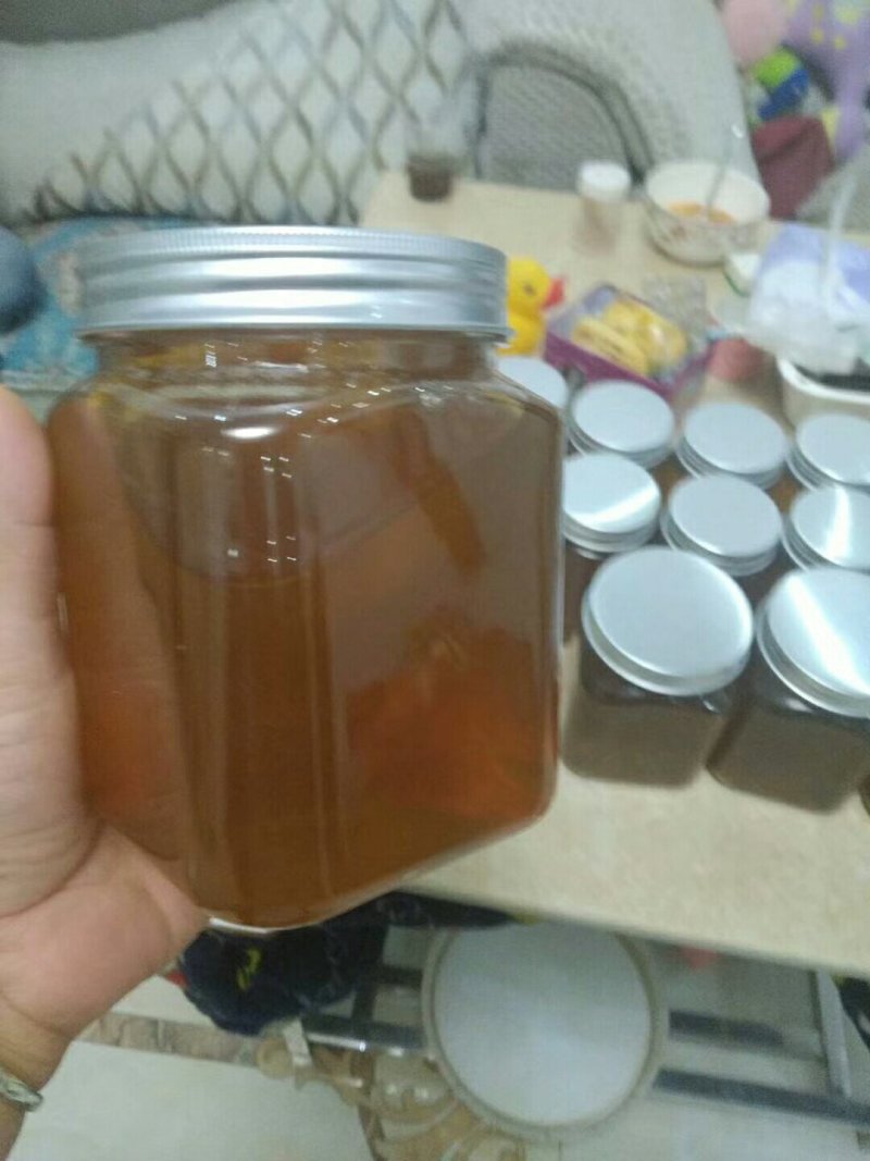 湖南资兴市清江镇小何高山蜂场，土蜂蜜，百花蜜，全国发货