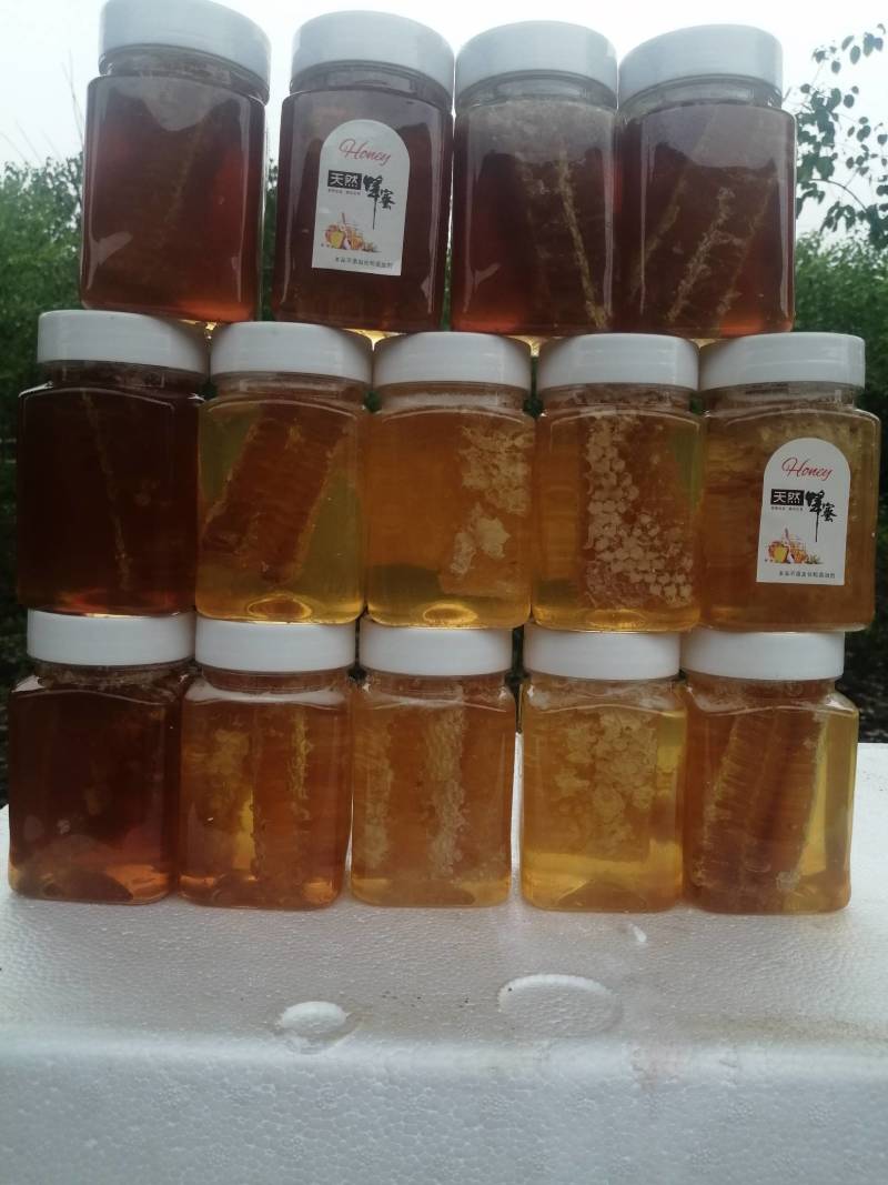 蜂巢蜜人工切割罐装，一斤二斤装滋补营养品支持一件代发