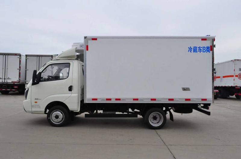 飞碟缔途柴油冷藏车(国六:)