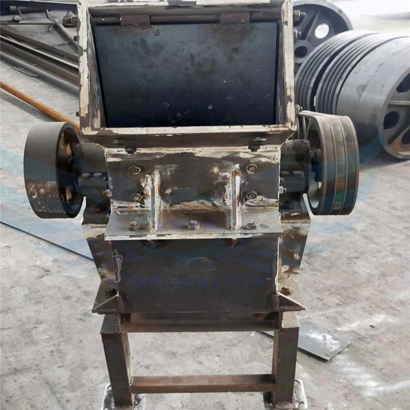 煤矸石混凝土砖块移动锤式粉碎机小型砂石料两用锤破打沙设备