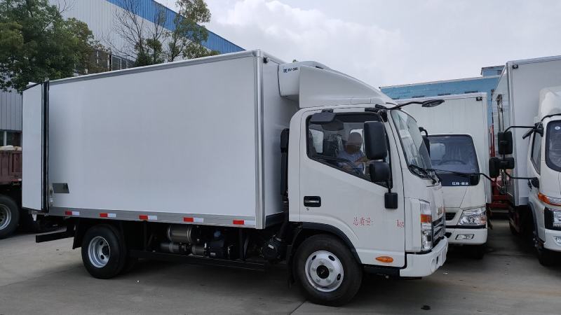 江淮帅铃Q3国五冷藏车