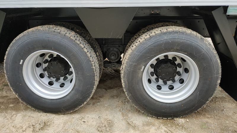东风天龙前四后八冷藏车