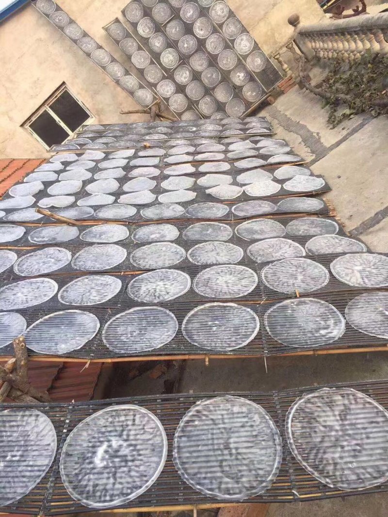 纯手工纯绿豆粉皮一天只做几十斤一袋5斤可以装箱