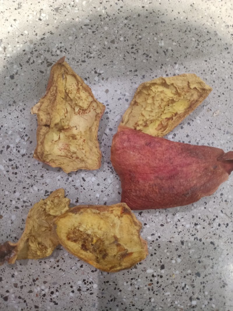 石榴皮，石榴皮精选货，质量保证！