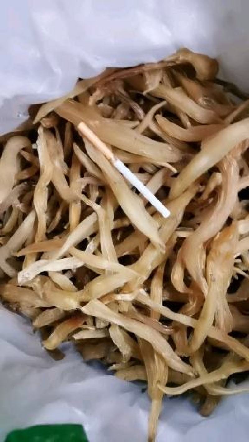 来自贵州野生大天冬，无污染，是难的野生药材炖汤食材/，！