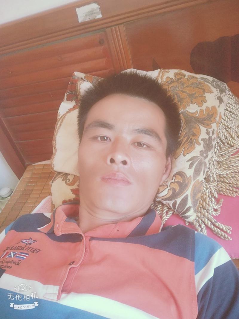 沙葛、凉薯也叫地瓜，皮肤又白，肉又甜又脆