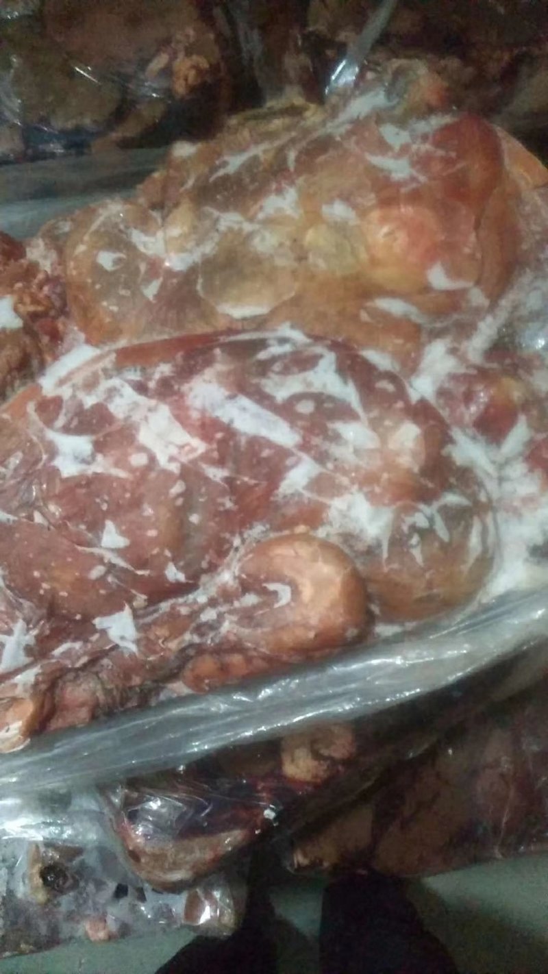 长年批发零售牛胎盘，照片实物拍摄，质量保证