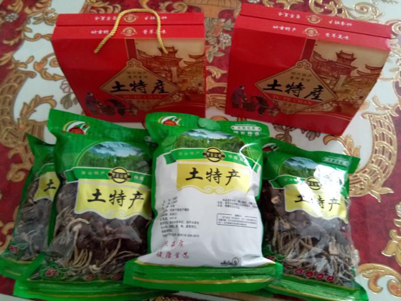 江西不开伞茶树菇批发24年新5号菇，精装礼品盒装