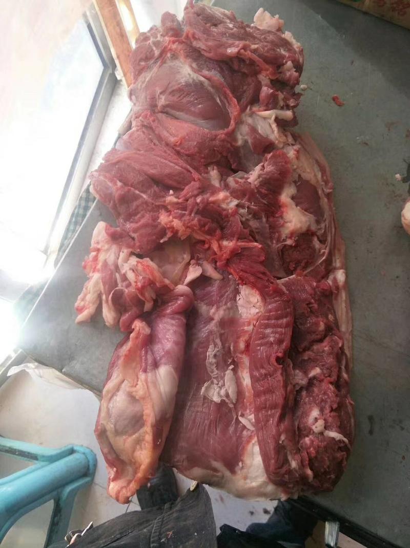 鲜牛肉，保证每天现杀，精修无油，货源充足，质量保障。