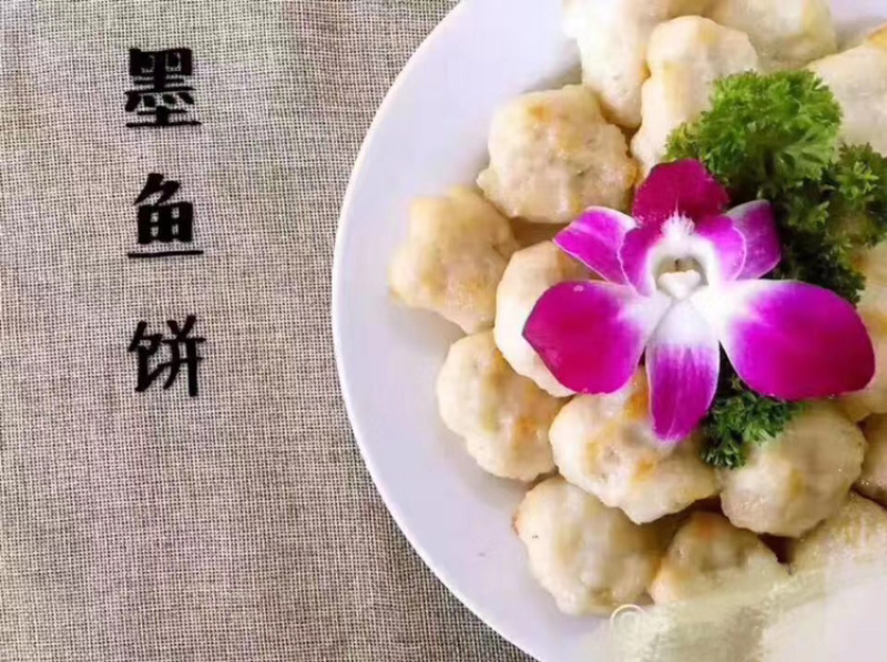 电白特产香喷喷的纯手工墨鱼饼