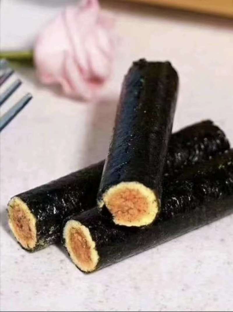 肉松海苔卷！酥脆可口！老少皆宜！一罐100克！大量有货