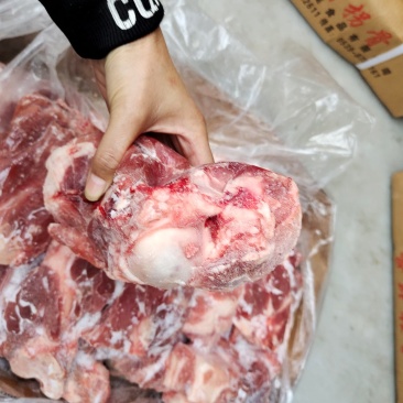 冻猪肉肉棒骨