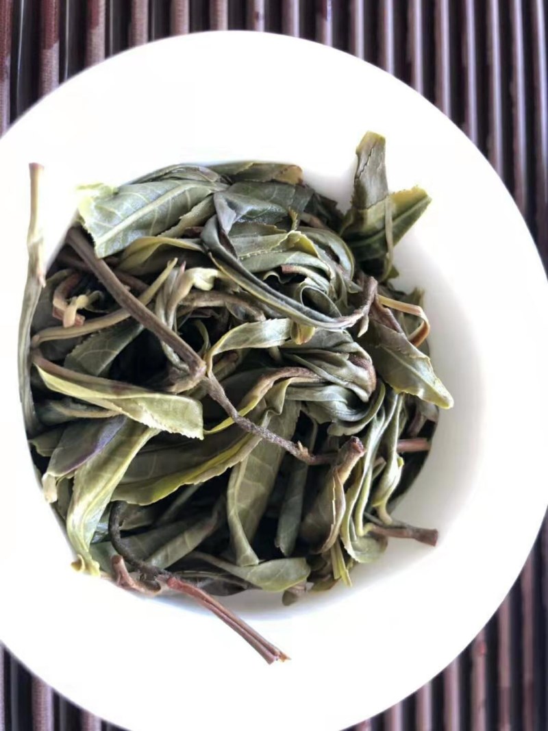普洱景东无量山生态茶饼