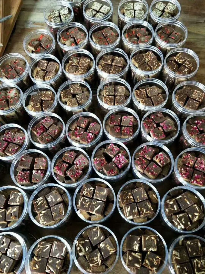 西双版纳勐海县勐遮镇甘蔗种植基地制传统工艺纯手工红糖