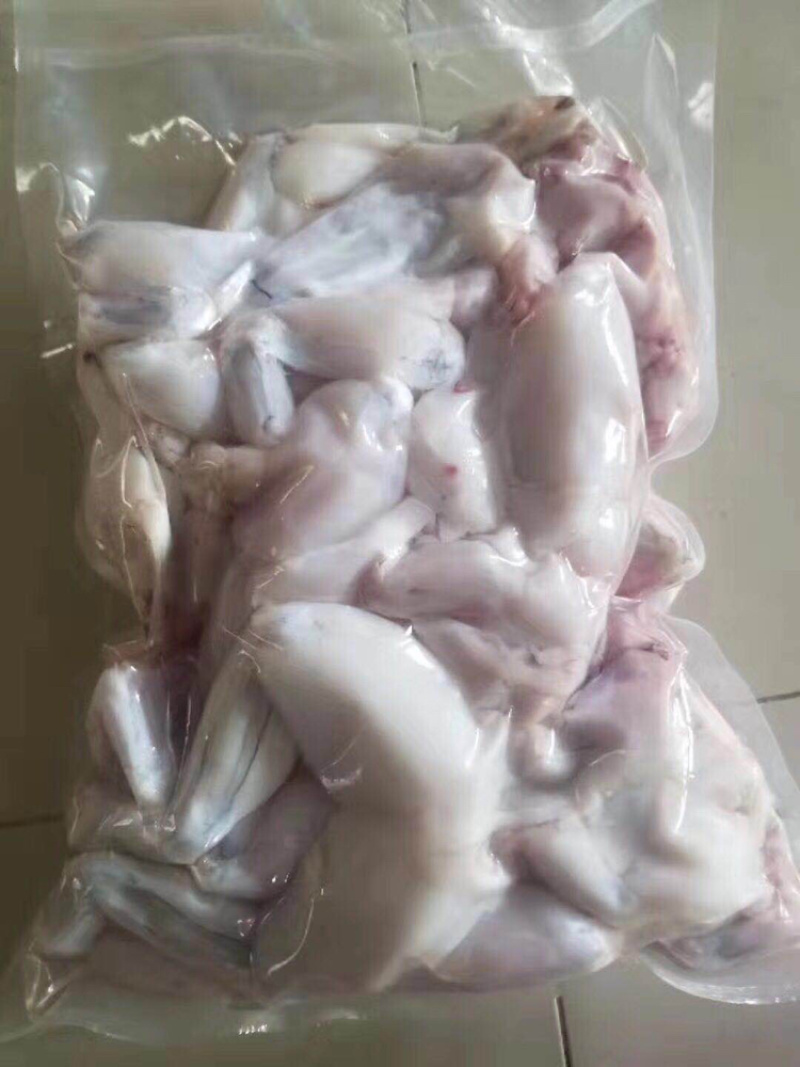 牛蛙肉，铁板，红烧，干锅，烧烤同用