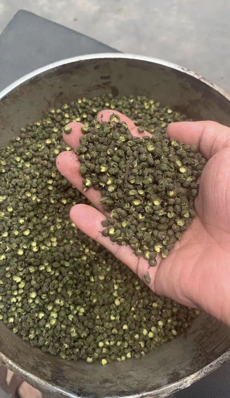 四川特产，麻辣特香青花椒，干货腾椒，粒多规格干花椒