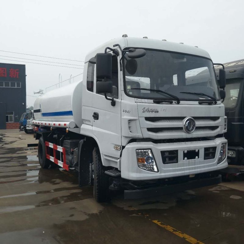 环卫绿化除尘洒水车5吨10吨12吨洒水车出售