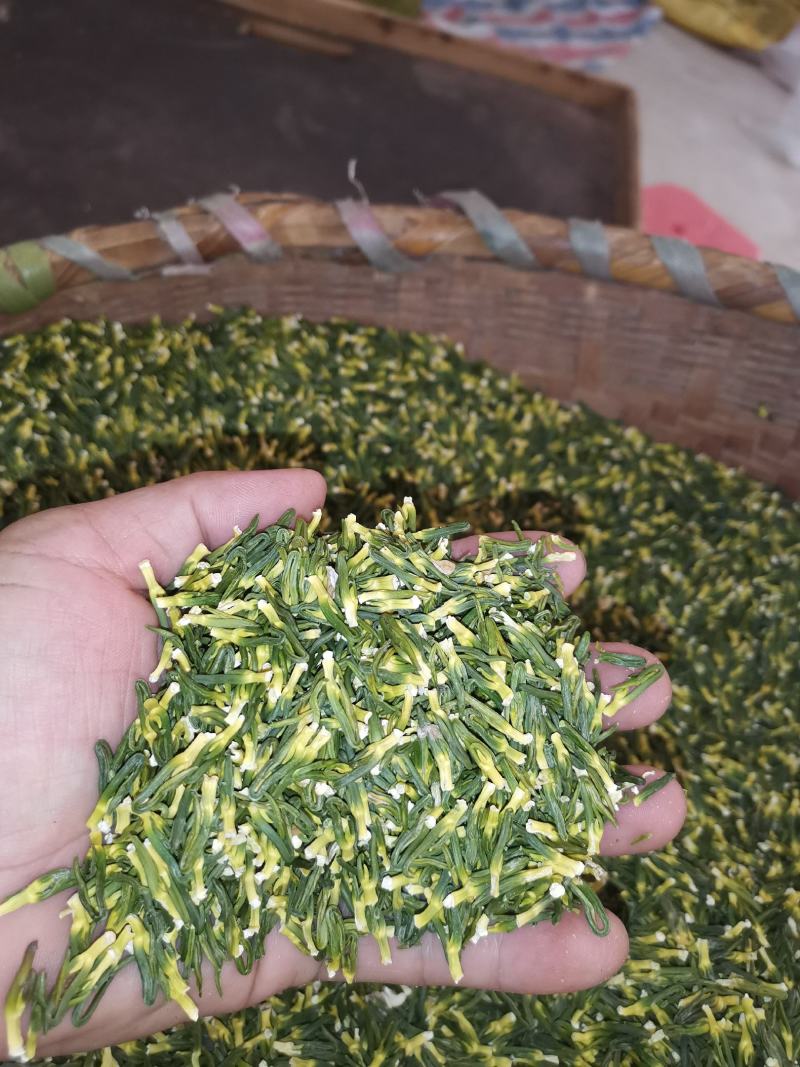 特级精品莲子芯、个头大、颜色绿，无黑条、无杂质