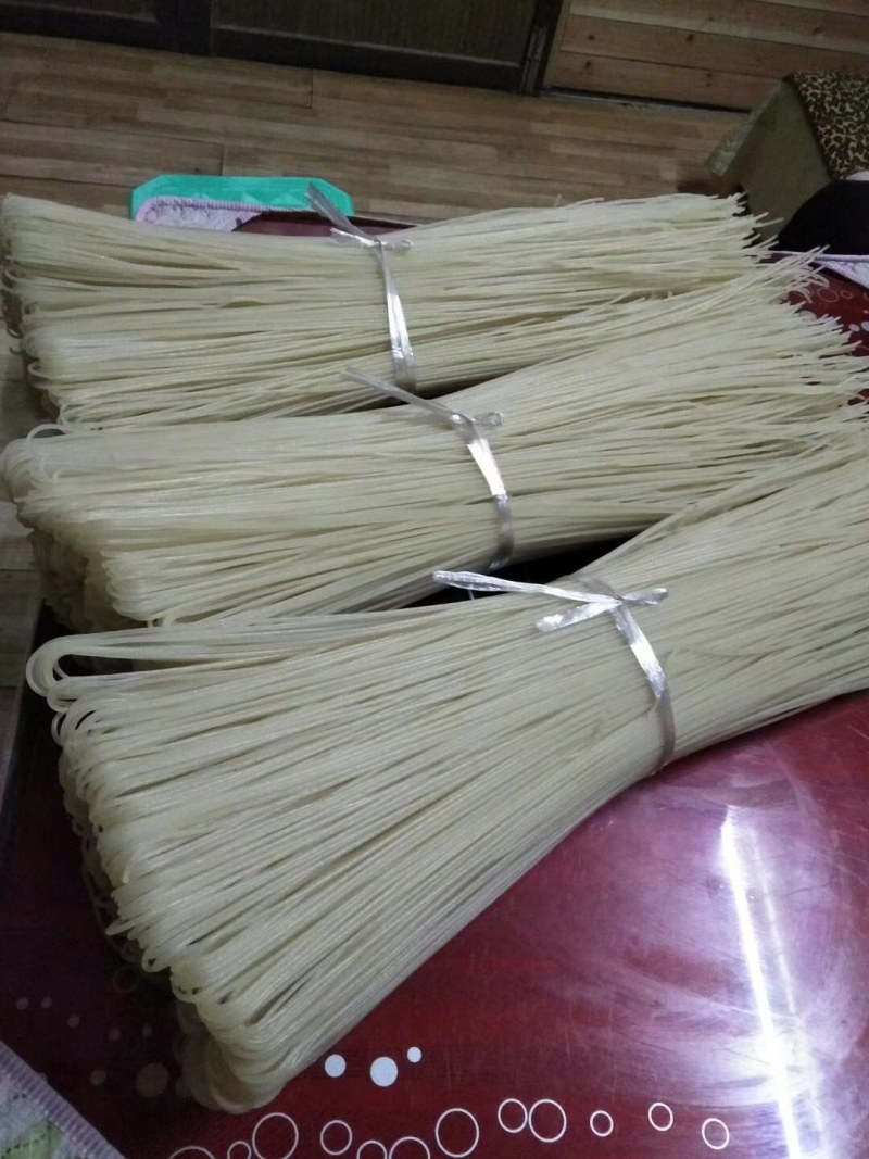 特色米粉弹性好！口感爽不断节！
