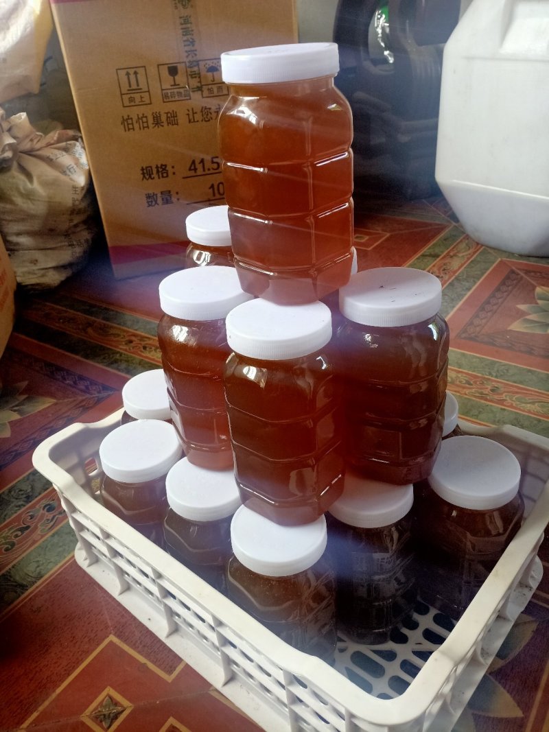 自家蜂蜜，没有任何做假。