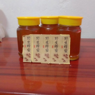 精品野生蜂蜜，产品来自云南文山