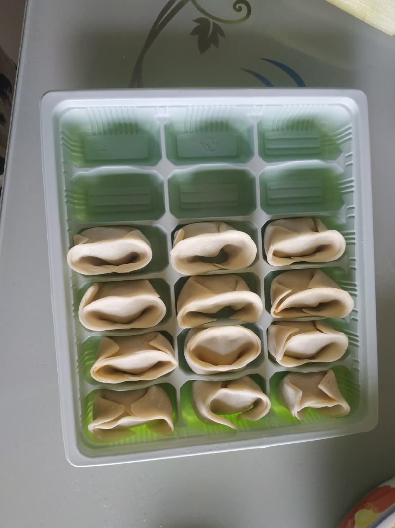 水饺面食，饺子，蘑菇饺子，姬松茸馅饺子，手工制作，特色食