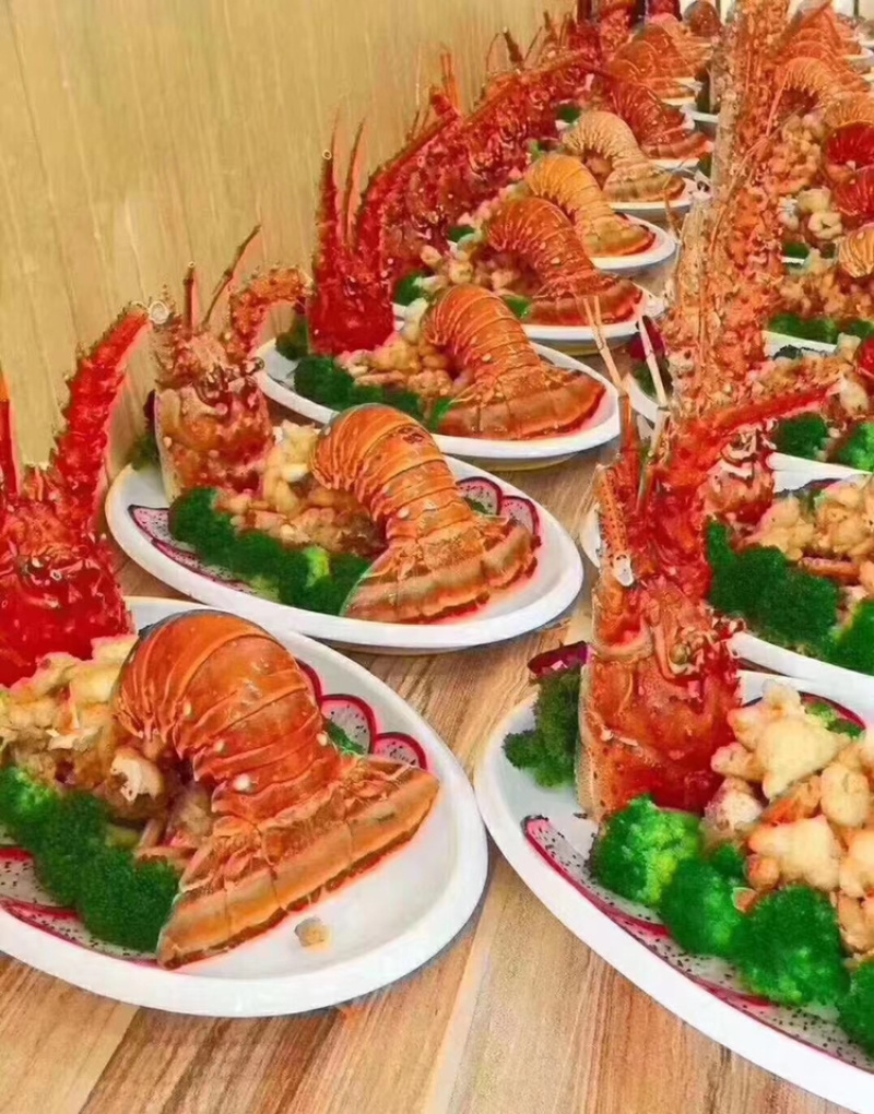 高端食材龙虾刺身酒席龙虾，个个鲜美，