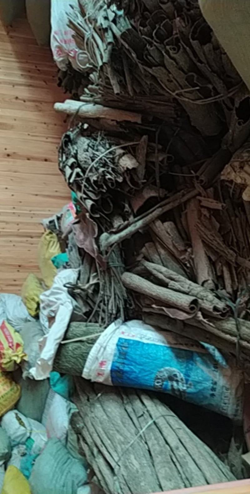 贵州铜仁树皮类中药材无硫老树杜仲皮干货多种规格产地直发