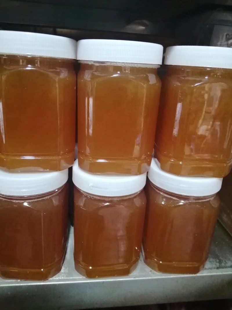 云南省深山农家百花土蜂蜜