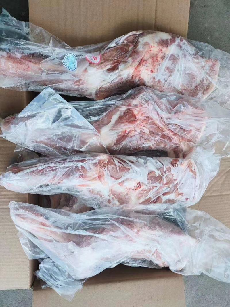 内蒙古锡林郭勒羔羊前腿，6至8条装。肉质鲜美。