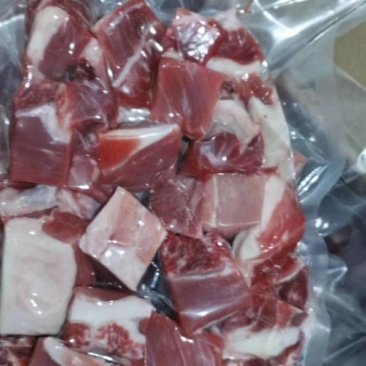 厂家大量加工原切牛腩粒