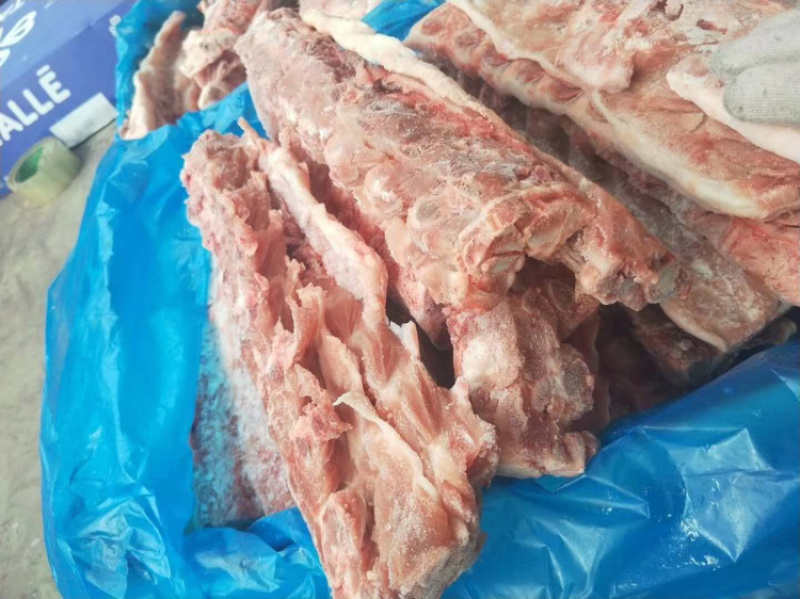 猪龙骨，猪胫骨，猪龙骨猪肉产品感兴趣的朋友欢迎光临
