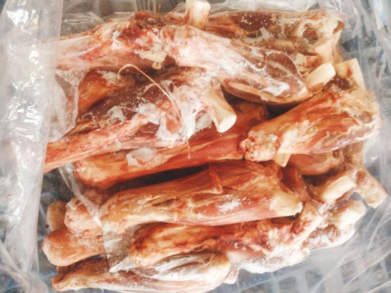 内蒙古锡林郭勒草原大羊前小腿，6至7俩一根，质量很好