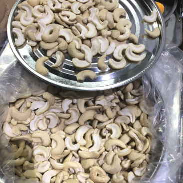 烘培原料腰果半片