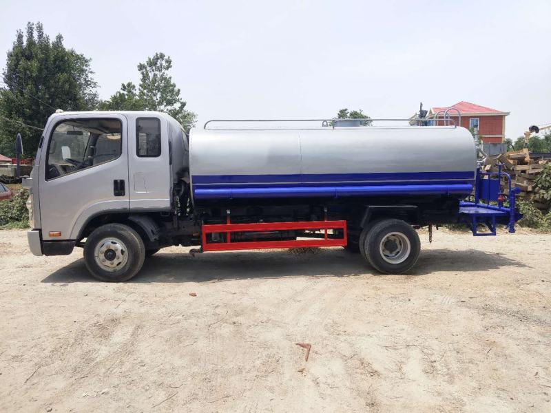 洒水车，二手洒水车，无手续的洒水车，3----12方洒水