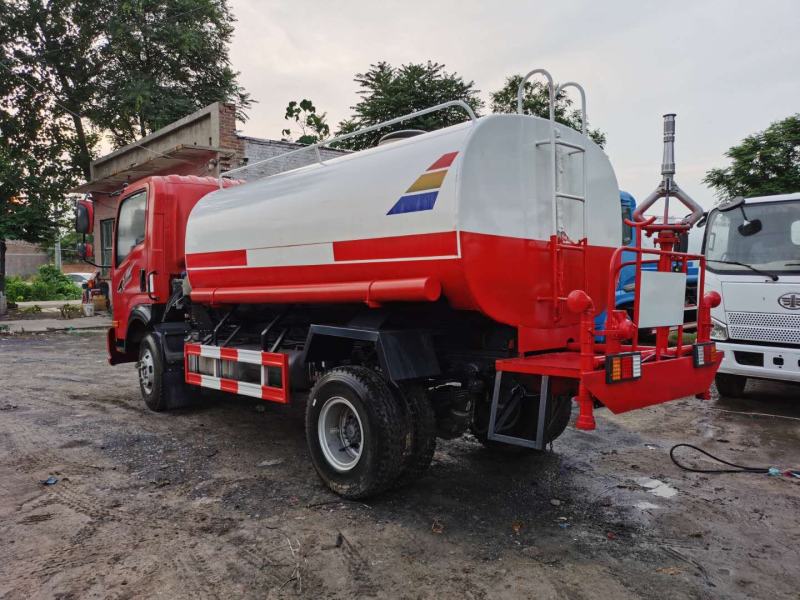 洒水车，二手洒水车，无手续的洒水车，3----12方洒水