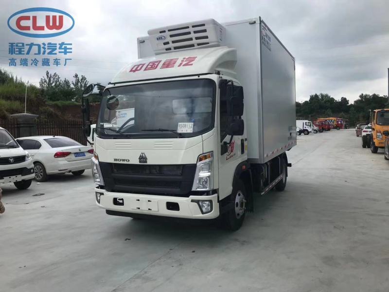 重汽豪沃4.2米国五国六冷藏车