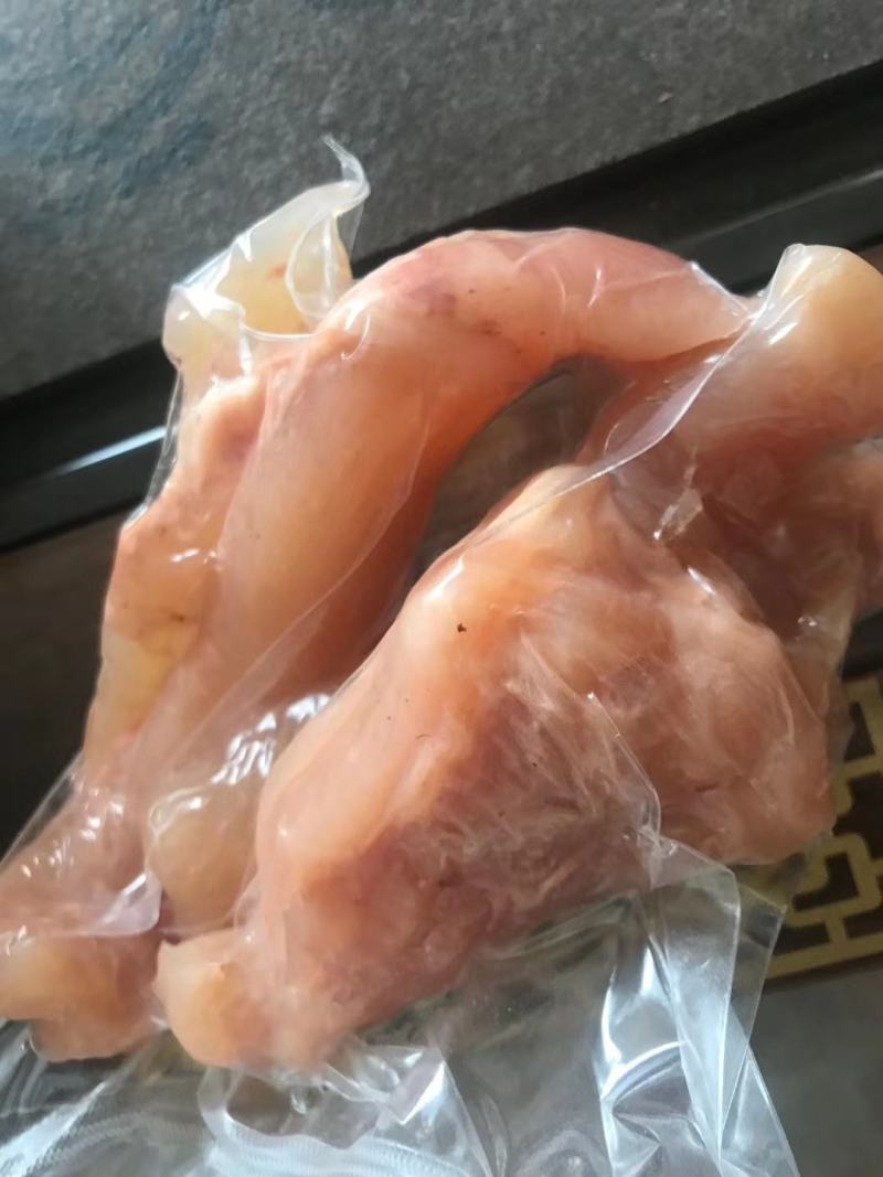 熟肉筋，纯干货，生熟食都有现货，可根据客户要求定做