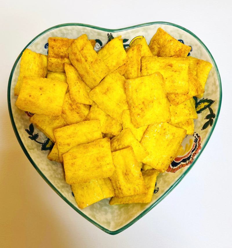地锅脆片105克烧烤味牛排味特产薄脆锅巴零食膨化食品工厂